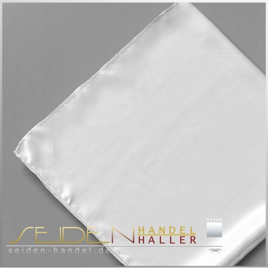 Seidentuch Crepe Satin 12.5, Format: 68 x 68cm, naturweiss Seidentuch Crepe Satin 12.5, Format: 68 x 68cm, naturweiss