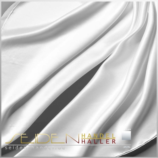 Seidentuch Crepe Satin 12.5, Format: 90 x 90cm, naturweiss Seidentuch Crepe Satin 12.5, Format: 90 x 90cm, naturweiss