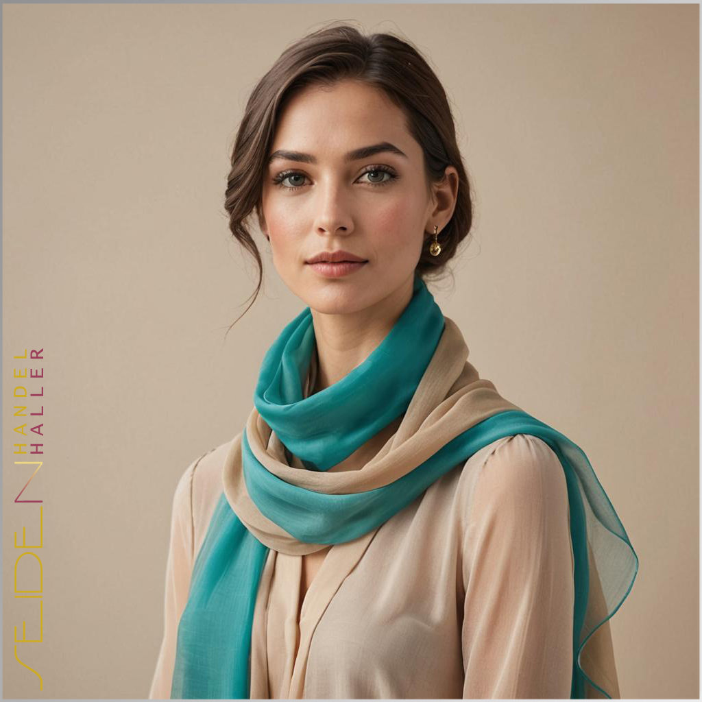 Zwei Georgette-Seidenschals in türkis und sand